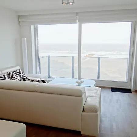 Horizon 0501 Located On The Sea Apartment