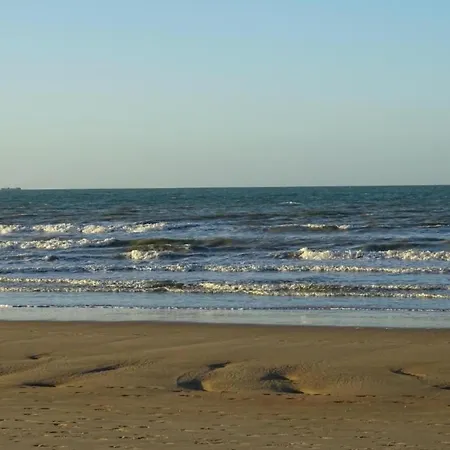 Peaceful Coastal Nieuwpoort